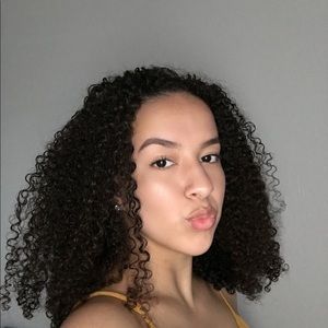 Meet your Posher, Karissa